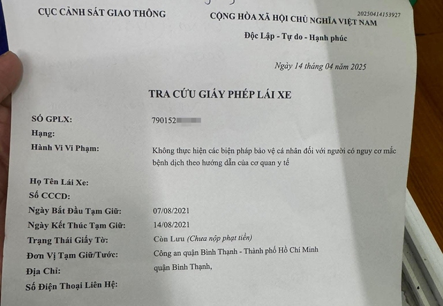 Bị chặn đổi bằng lái xe vì hệ thống chưa gỡ lỗi cũ: CSGT nói gì - Ảnh 1.