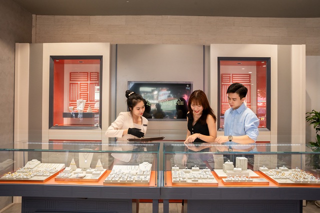 PNJ được tôn vinh doanh nghiệp tiêu biểu có thương hiệu chủ lực của TP.HCM - Ảnh 4.