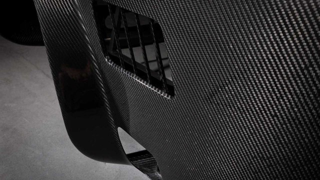 Vật liệu sợi carbon đứng trước nguy cơ cấm sử dụng trên ô tô, xe máy - Ảnh 2.