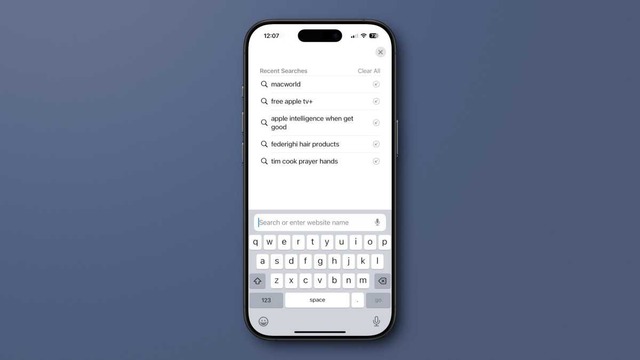 Safari bỗng dưng 'khoe' lịch sử tìm kiếm sau cập nhật iOS 18.4.1 - Ảnh 1.