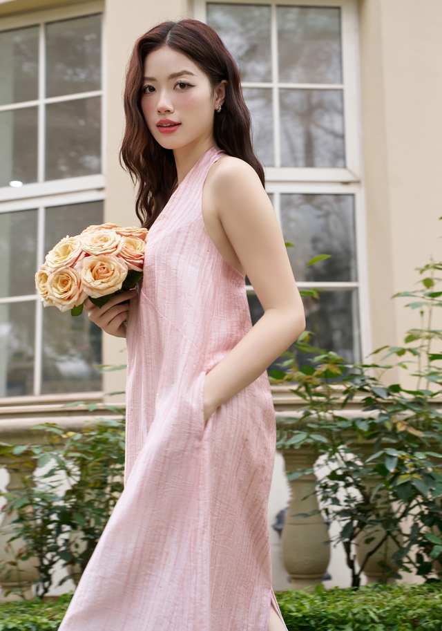 Đầm dài đơn sắc, nét trang nhã an nhiên giữa mùa hạ - Ảnh 5.