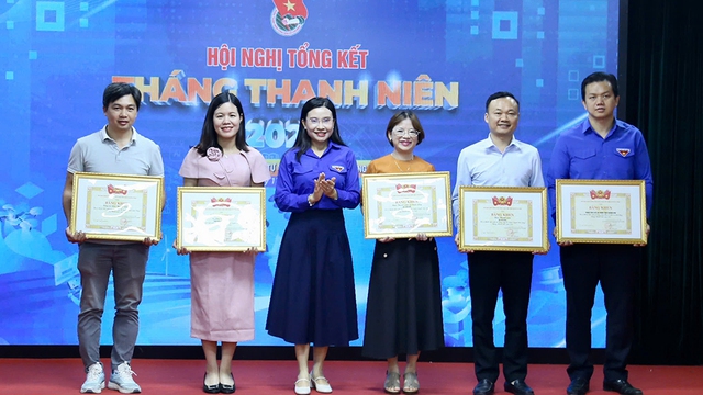 Phát huy tinh thần sáng tạo của thanh niên hỗ trợ người dân- Ảnh 2. Phát huy tinh thần sáng tạo của thanh niên hỗ trợ người dân- Ảnh 2.