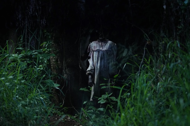 'Tìm xác: Ma không đầu’: Hồng Vân ám ảnh, Tiến Luật ‘nhạt’ - Ảnh 4.