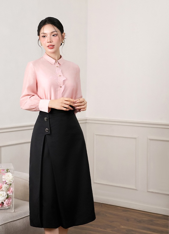 Dịu dàng mà cuốn hút, vẻ đẹp bất biến từ những chiếc váy midi - Ảnh 5.