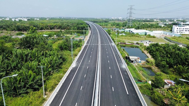 Thông xe kỹ thuật cao tốc Bến Lức - Long Thành- Ảnh 2.