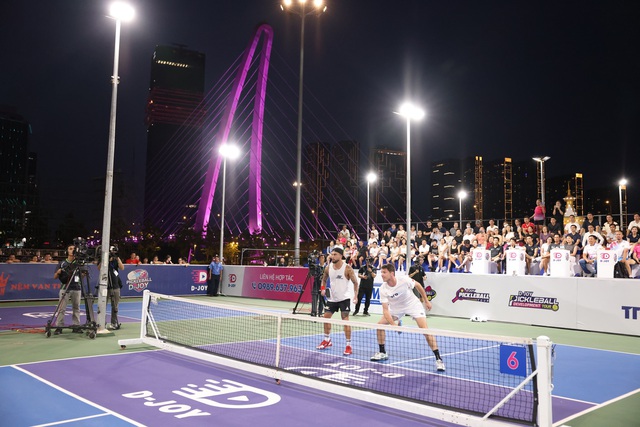 Siêu sao pickleball quốc tế giao lưu với người hâm mộ tại cụm sân Pickleball D-Joy- Ảnh 4. Siêu sao pickleball quốc tế giao lưu với người hâm mộ tại cụm sân Pickleball D-Joy- Ảnh 4.