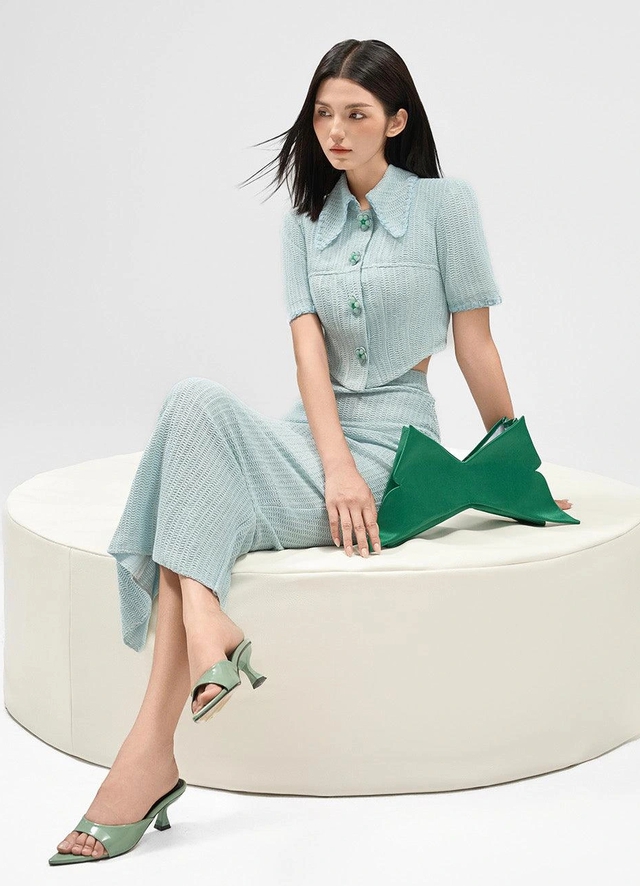 Diện mạo mùa hè trong màu xanh xô thơm, xanh lam nhẹ nhàng, quyến rũ- Ảnh 5. Diện mạo mùa hè trong màu xanh xô thơm, xanh lam nhẹ nhàng, quyến rũ- Ảnh 5.
