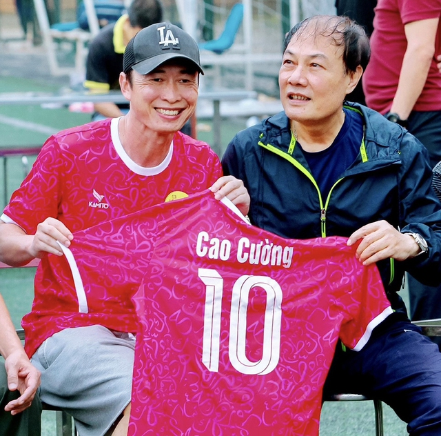 Nguyễn Cao Cường: Số 10 huyền thoại- Ảnh 4. Nguyễn Cao Cường: Số 10 huyền thoại- Ảnh 4.