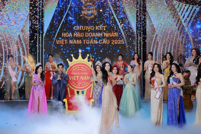 Tân HHDN Việt Nam Toàn cầu 2025 Lương Thị Hương lập hat trick cùng 2 giải phụ- Ảnh 1. Tân HHDN Việt Nam Toàn cầu 2025 Lương Thị Hương lập hat trick cùng 2 giải phụ- Ảnh 1.