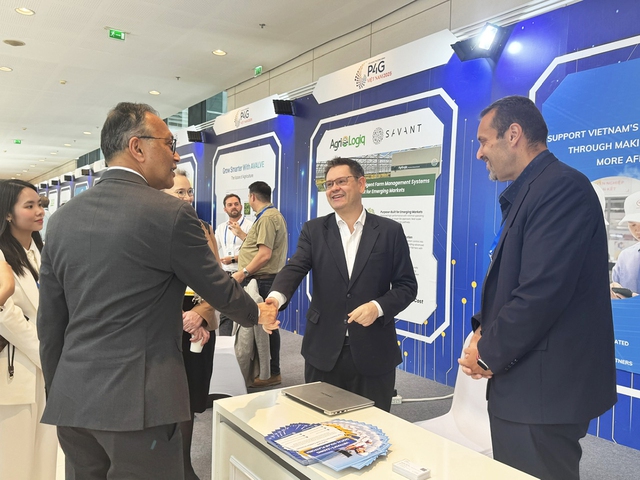 Stride chia sẻ giải pháp phát triển điện mặt trời tới Hội nghị Thượng đỉnh P4G - Ảnh 4. Stride chia sẻ giải pháp phát triển điện mặt trời tới Hội nghị Thượng đỉnh P4G - Ảnh 4.