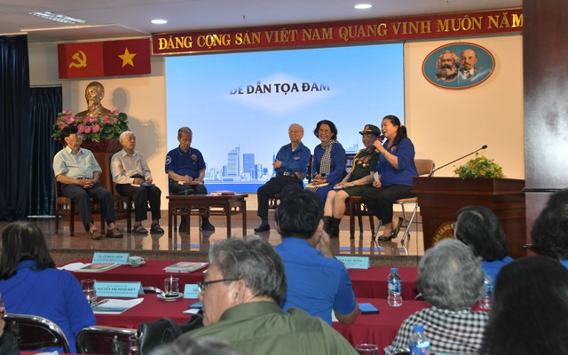 50 năm đất nước thống nhất: Tự hào sống mãi tuổi 20 - Ảnh 2.