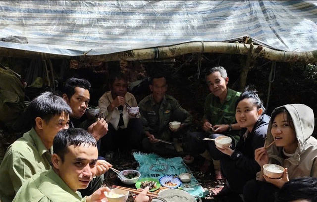 'Nữ đặc nhiệm' bảo tồn vượn đen má vàng giữa rừng sâu Chư Yang Sin- Ảnh 6.