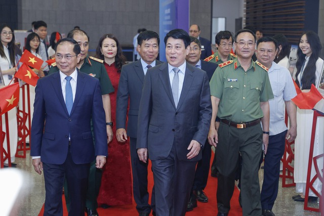 Chủ tịch nước dự hội thảo về vai trò ngọai giao trong kiến tạo hòa bình - Ảnh 1.