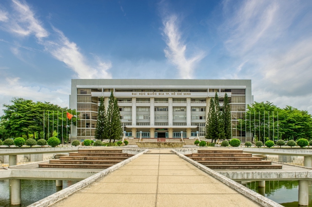 ĐH Quốc gia TP.HCM dự kiến có chương trình liên thông từ đại học lên tiến sĩ - Ảnh 1.