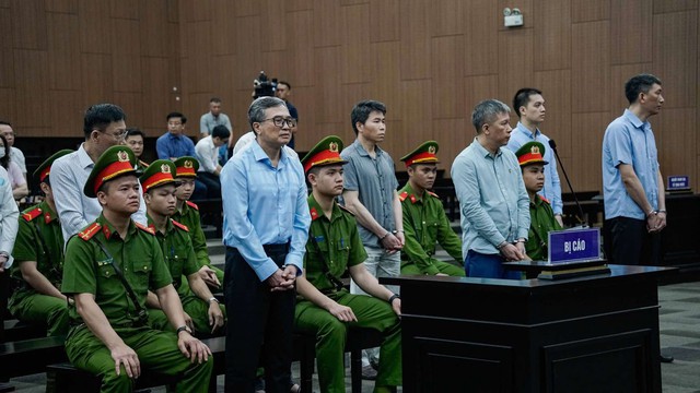 Cựu thứ trưởng Ho&agrave;ng Quốc Vượng bị đề nghị 6-7 năm t&ugrave;- Ảnh 1.