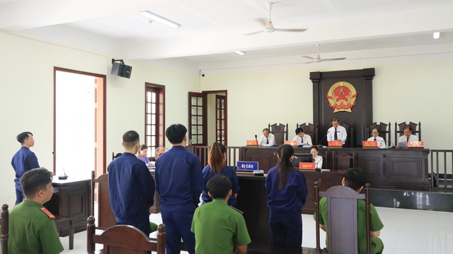2 án tử hình trong vụ án vận chuyển ma túy bằng hình thức chuyển phát nhanh - Ảnh 3.