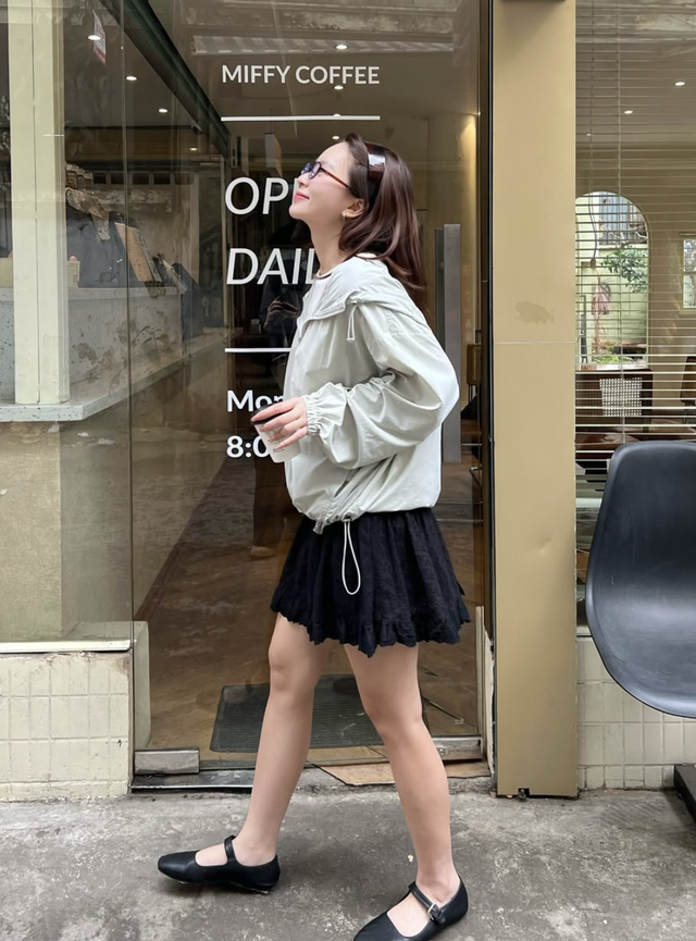 Đa dạng phong cách với chân váy, từ thanh lịch công sở đến dạo phố sành điệu - Ảnh 1.
