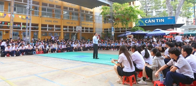Chuyên gia hướng dẫn nguyên tắc chọn tổ hợp môn lớp 10 - Ảnh 1.