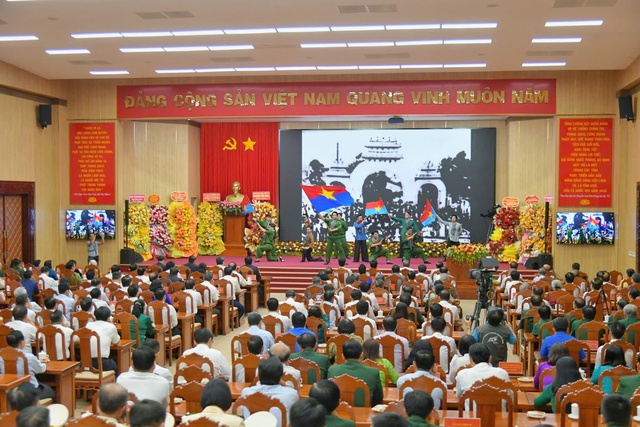 Kiên Giang: Vươn lên mạnh mẽ sau 50 năm thống nhất đất nước - Ảnh 3.