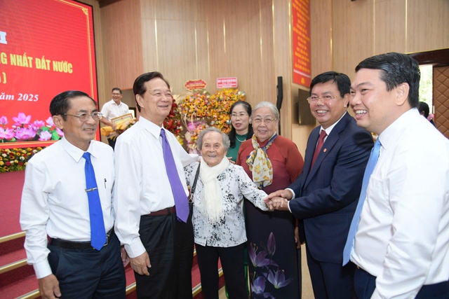 Kiên Giang: Vươn lên mạnh mẽ sau 50 năm thống nhất đất nước - Ảnh 1.