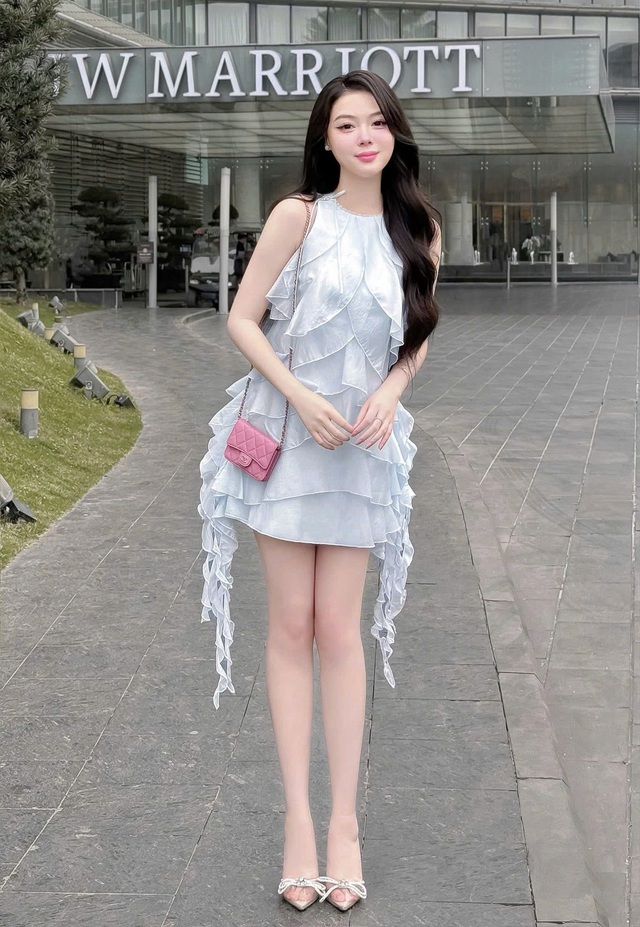 Váy chữ A: Trở thành biểu tượng thời trang thanh lịch cho mọi cô gái - Ảnh 1. Váy chữ A: Trở thành biểu tượng thời trang thanh lịch cho mọi cô gái - Ảnh 1.