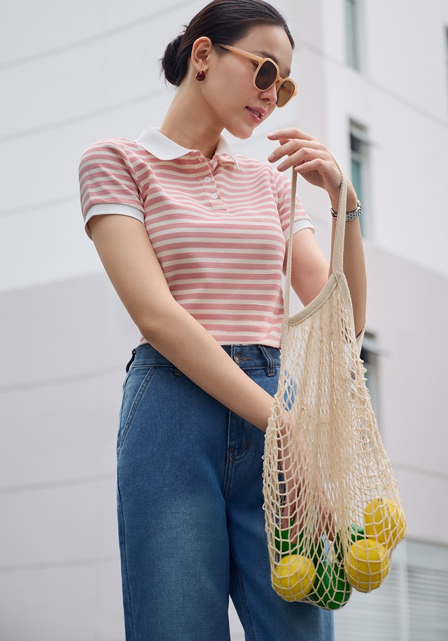 Từ đơn giản đến cầu kỳ, áo thun giúp chiều lòng mọi cá tính thời trang - Ảnh 2.