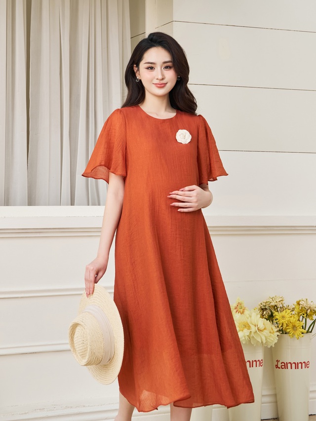 Mặc đẹp trong từng khoảnh khắc thời trang 'bầu bí' - Ảnh 6.