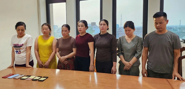 Quảng Trị: Bắt giữ 6 nghi phạm liên quan đường dây đánh bạc gần 1 tỉ đồng- Ảnh 1. Quảng Trị: Bắt giữ 6 nghi phạm liên quan đường dây đánh bạc gần 1 tỉ đồng- Ảnh 1.