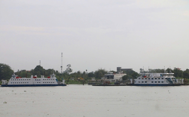 Nghỉ lễ 30.4, An Giang bố tr&iacute; 33 ph&agrave; tại 7 bến để phục vụ h&agrave;nh kh&aacute;ch- Ảnh 1.