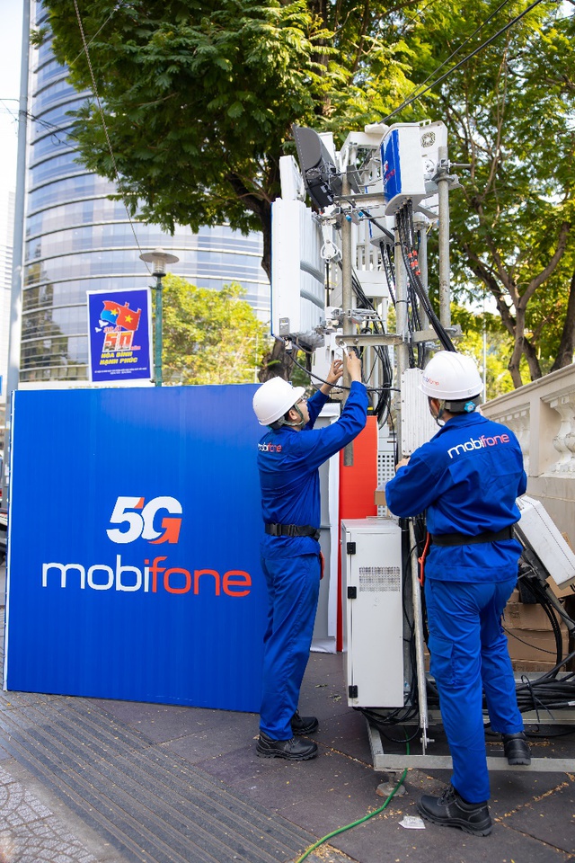 Đại lễ 30.4: MobiFone sẵn s&agrave;ng bảo đảm li&ecirc;n lạc tr&ecirc;n mọi miền Tổ quốc - Ảnh 1.