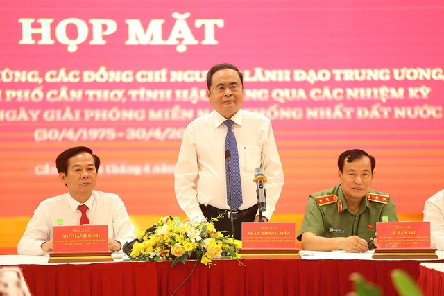 Chủ tịch Quốc hội Trần Thanh Mẫn tri ân người có công tại Cần Thơ Chủ tịch Quốc hội Trần Thanh Mẫn tri ân người có công tại Cần Thơ