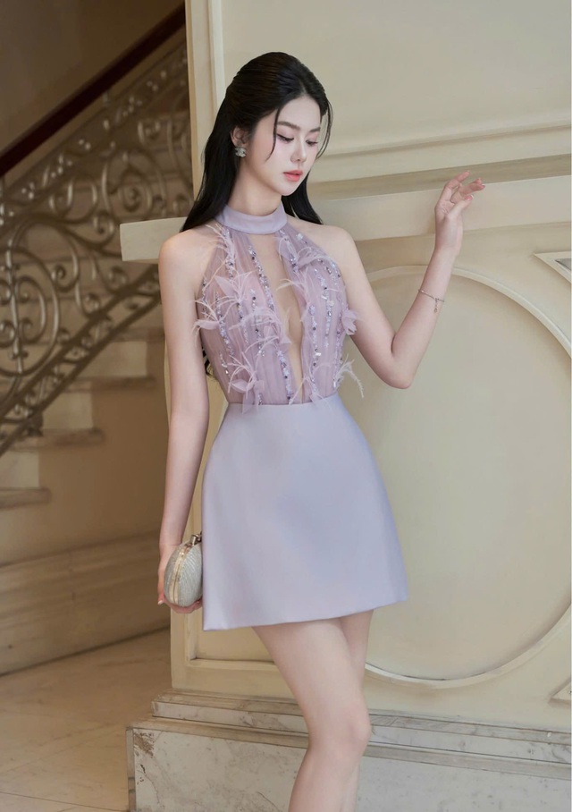Chinh phục mọi ánh nhìn với những chiếc váy tiệc chuẩn xu hướng- Ảnh 2. Chinh phục mọi ánh nhìn với những chiếc váy tiệc chuẩn xu hướng- Ảnh 2.