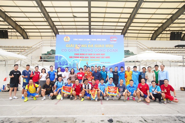 B&aacute;o Thanh Ni&ecirc;n đoạt hạng ba giải b&oacute;ng đ&aacute; giao hữu cơ quan Trung ương Đo&agrave;n- Ảnh 11.