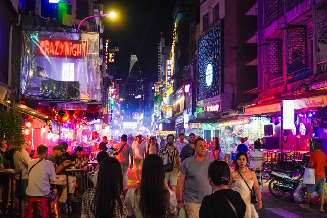 Top những địa điểm vui chơi rất 'chill' tại TP.HCM - Ảnh 8.