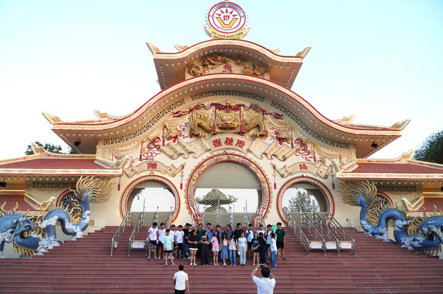 Top những địa điểm vui chơi rất 'chill' tại TP.HCM - Ảnh 5.