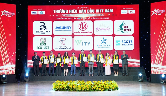 Dầu gội sạch g&agrave;u Jasunny được c&ocirc;ng nhận &ldquo;Top 100 Thương hiệu dẫn đầu Việt Nam 2025&rdquo; - Ảnh 1.