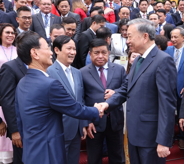 Từ nhà nước 'quản lý' tới nhà nước 'phục vụ' Từ nhà nước 'quản lý' tới nhà nước 'phục vụ'- Ảnh 2.