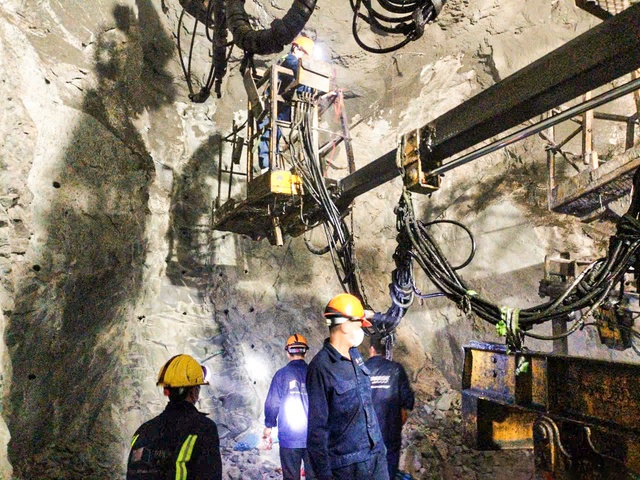 Cao tốc Quảng Ng&atilde;i - Ho&agrave;i Nhơn đang bứt tốc- Ảnh 4.