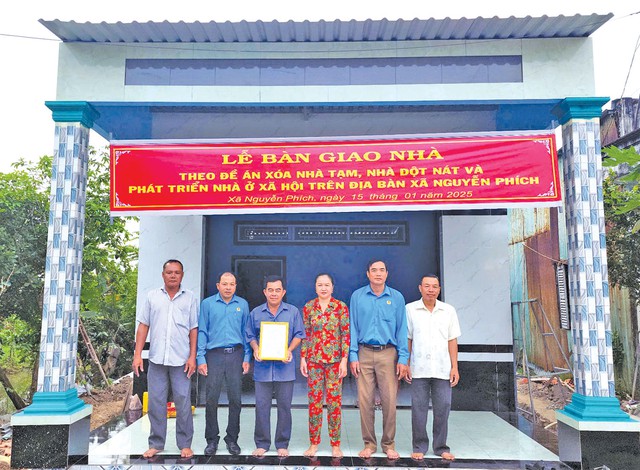U Minh rực sáng tình người trong hành trình xóa nhà tạm, nhà dột nát - Ảnh 3.