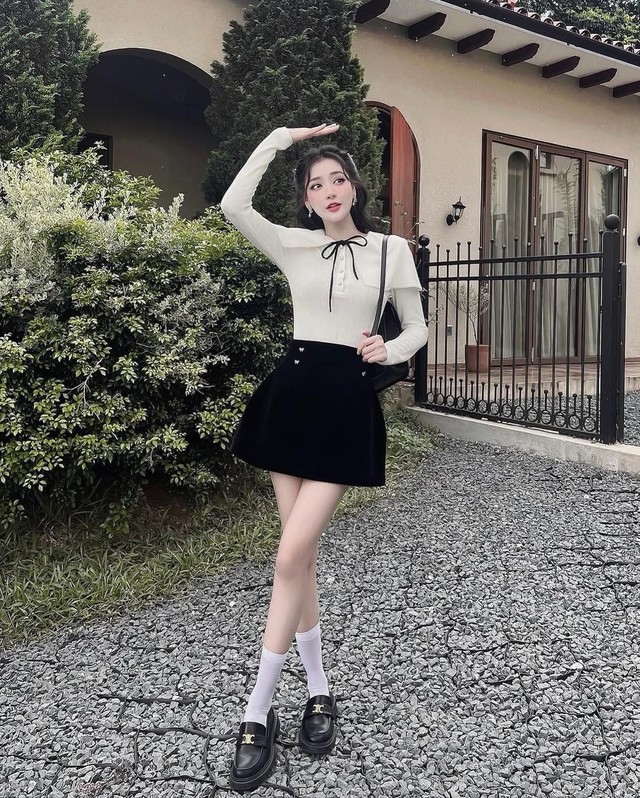 Diện đẹp đơn giản với chân váy chữ A- Ảnh 4.