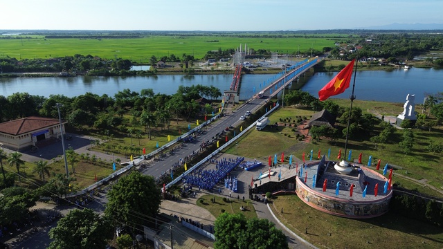 Chứng nhân Hiền Lương - Bến Hải: Từ biểu tượng thống nhất đến khát vọng hòa bình- Ảnh 5. Chứng nhân Hiền Lương - Bến Hải: Từ biểu tượng thống nhất đến khát vọng hòa bình- Ảnh 5.