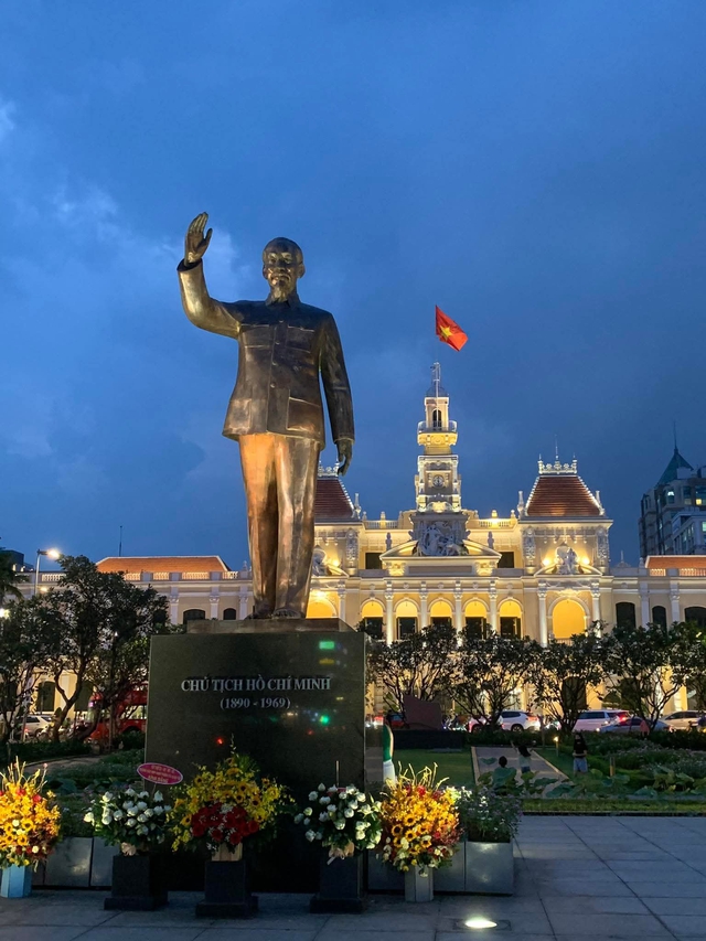 Những nơi du kh&aacute;ch kh&ocirc;ng n&ecirc;n bỏ qua khi đến TP.HCM  - Ảnh 2.