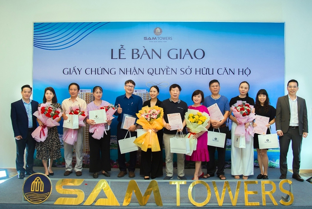 SAM Towers trao sổ hồng: Vững tâm an cư, khẳng định giá trị bền vững - Ảnh 1.