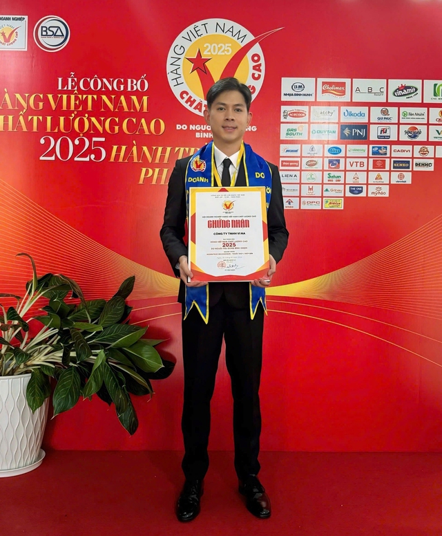 Vinafeed Group tiếp tục được vinh danh Hàng Việt Nam chất lượng cao 2025- Ảnh 3. Vinafeed Group tiếp tục được vinh danh Hàng Việt Nam chất lượng cao 2025- Ảnh 3.