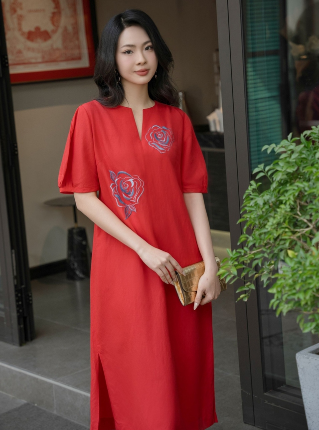 Đầm suông phóng khoáng, nhẹ nhàng từ chất liệu tự nhiên được ưa chuộng- Ảnh 1.