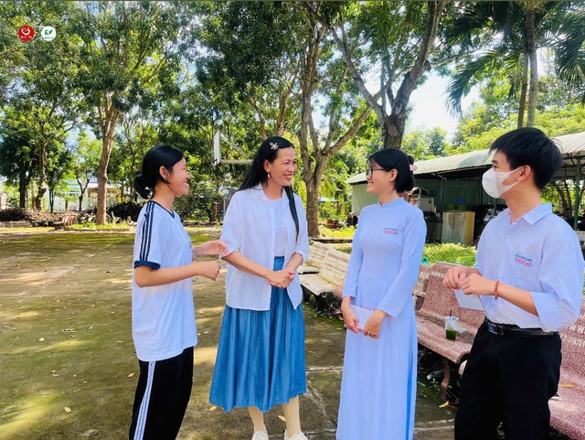 Chuyện tử tế: Cô giáo khuyết tật vận động hơn 7 tỉ đồng làm việc thiện- Ảnh 2.