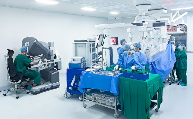 ‘Siêu Robot’ hỗ trợ hơn 120 loại phẫu thuật phức tạp có mặt tại TP.HCM ‘Siêu Robot’ hỗ trợ hơn 120 loại phẫu thuật phức tạp có mặt tại TP.HCM
