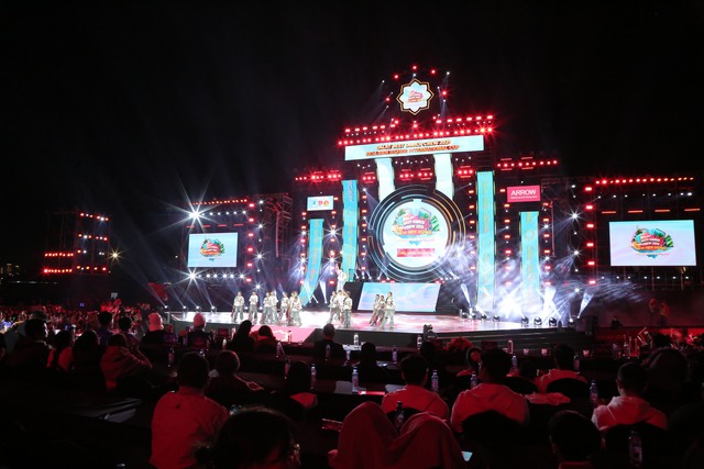 Hơn 10.000 khán giả đến với chung kết Dalat Best Dance Crew 2025- Ảnh 3. Hơn 10.000 khán giả đến với chung kết Dalat Best Dance Crew 2025- Ảnh 3.