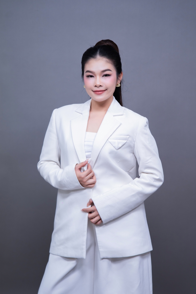 Showbiz 30.4: Đạt G cầu hôn cháu nội NSƯT Bảo Quốc; Nữ MC VTV gây chú ý- Ảnh 3. Showbiz 30.4: Đạt G cầu hôn cháu nội NSƯT Bảo Quốc; Nữ MC VTV gây chú ý- Ảnh 3.