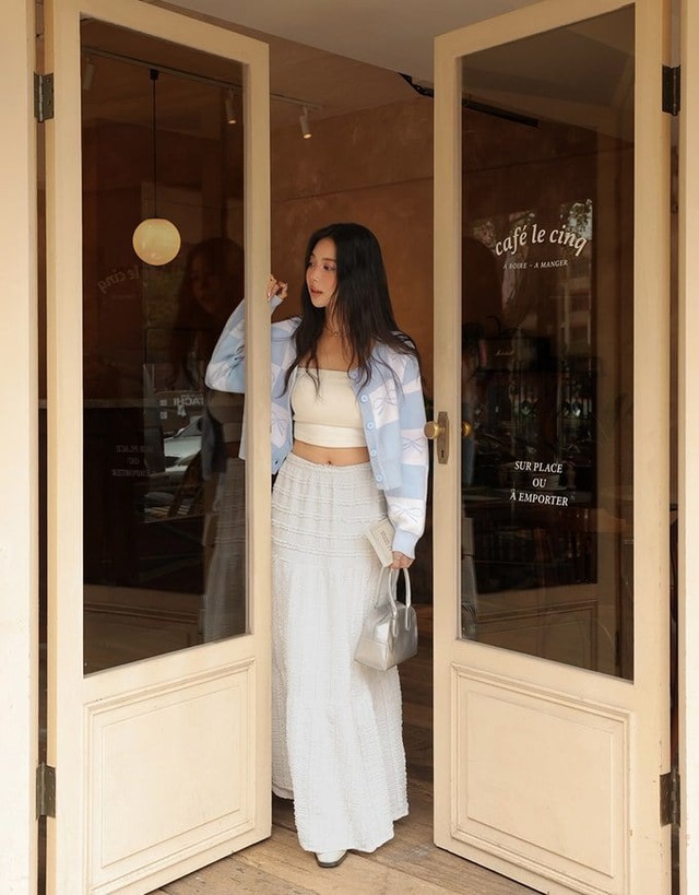 Áo cardigan là 'chìa khóa' mở ra tủ đồ sành điệu cho nàng- Ảnh 8. Áo cardigan là 'chìa khóa' mở ra tủ đồ sành điệu cho nàng- Ảnh 8.